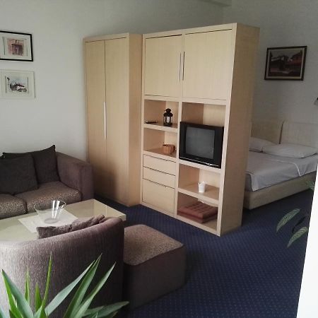 Guest House Amico Вране Экстерьер фото