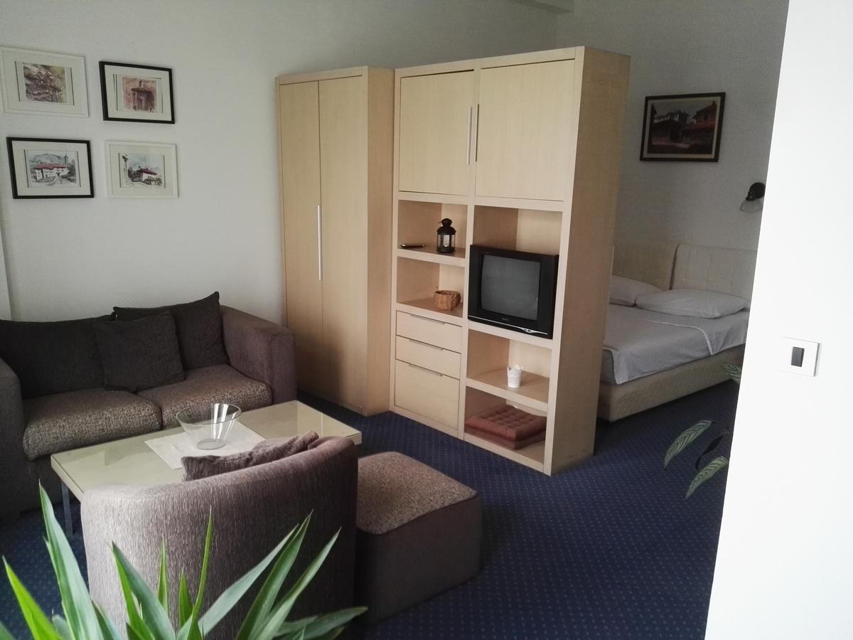 Guest House Amico Вране Экстерьер фото
