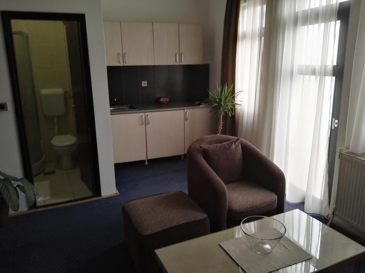 Guest House Amico Вране Экстерьер фото
