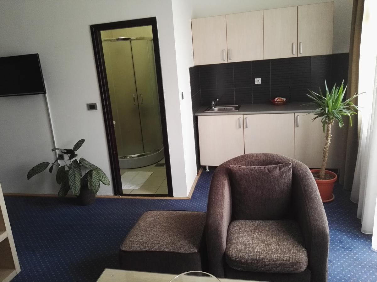 Guest House Amico Вране Экстерьер фото