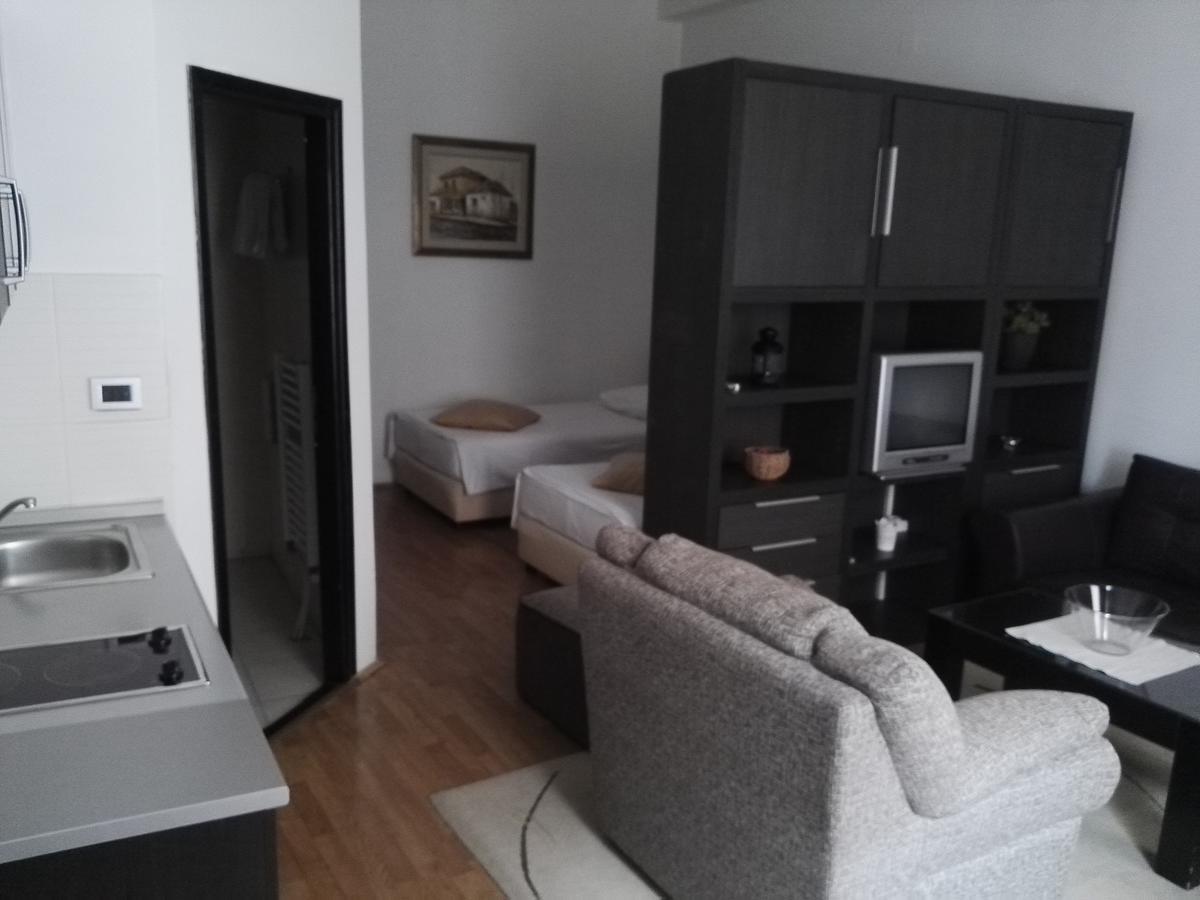 Guest House Amico Вране Экстерьер фото